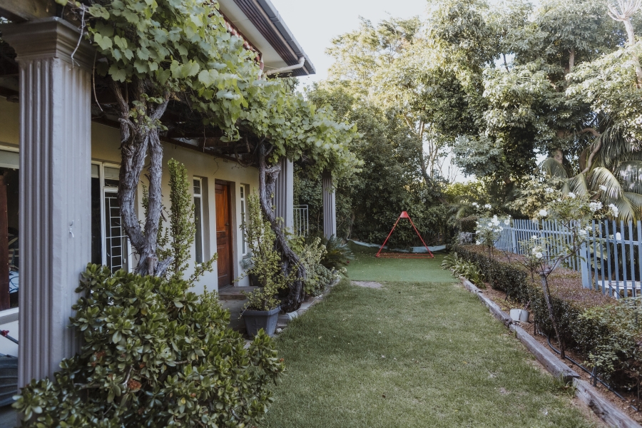 4 Bedroom Property for Sale in Buitenverwagting Western Cape